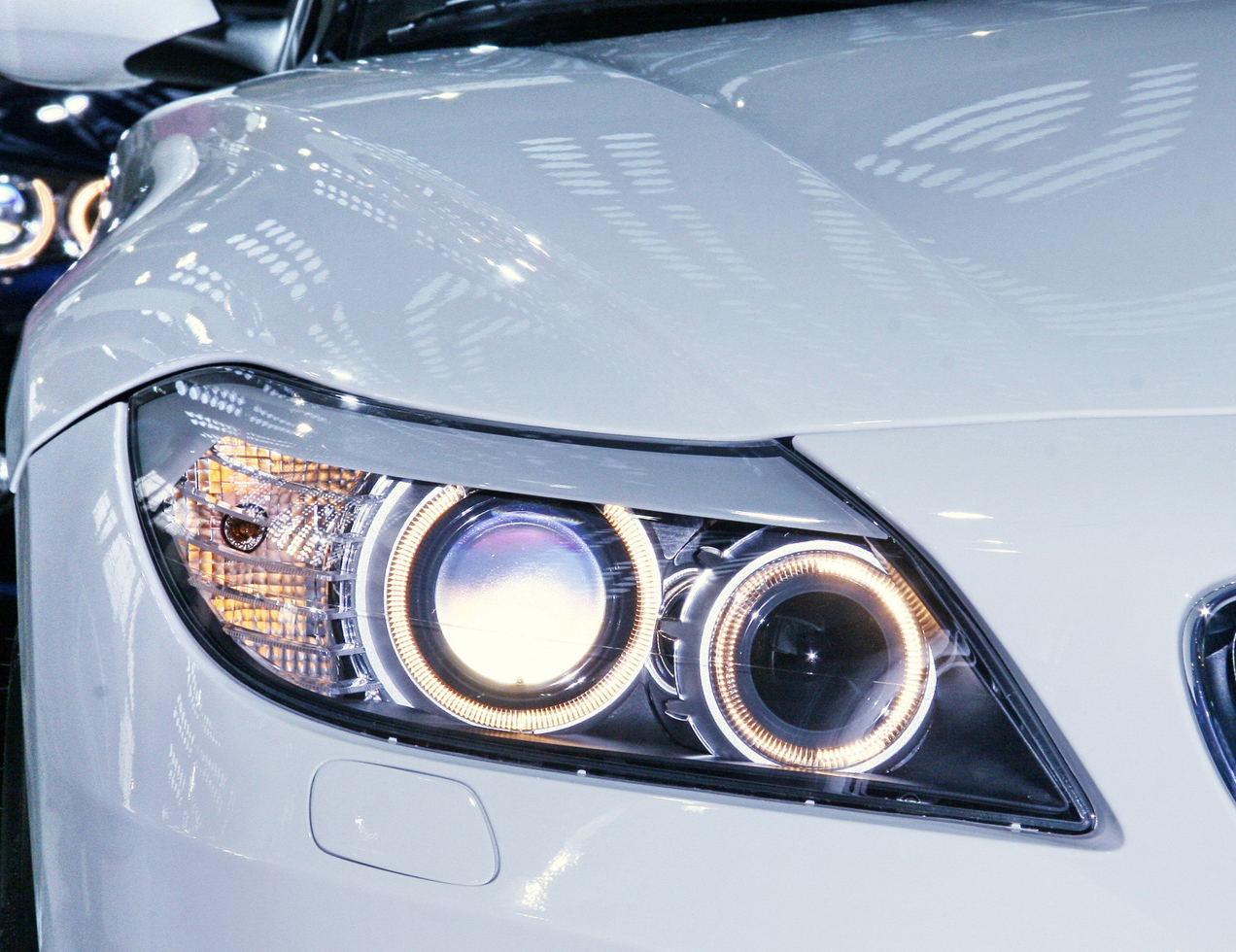 car and 4WD headlight repair